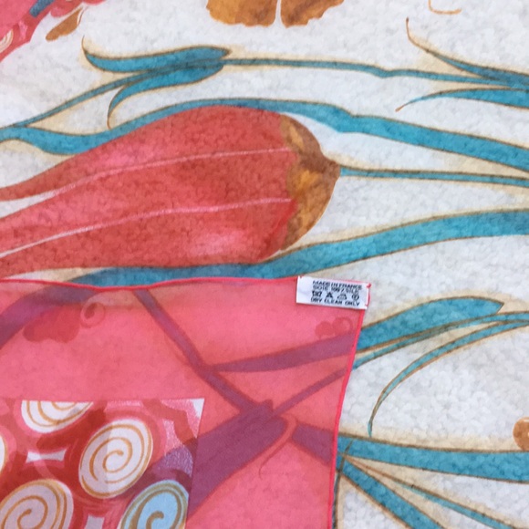 ***SOLD*** AUTH Hermès 90cm 100% Silk Mousseline - Picture 4 of 7